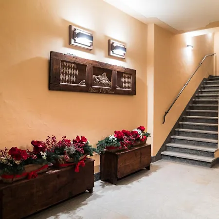 Maison Carrel Elegant 8 דירה *